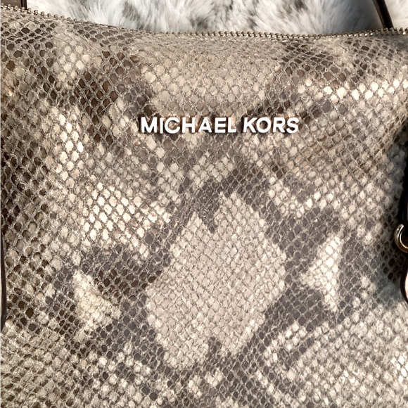 MICHAEL MICHAEL KORS Large Python Embossed Tote - Picture 2 of 8